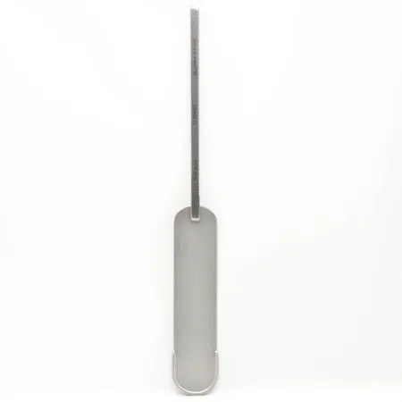 Ring style malleable retractor