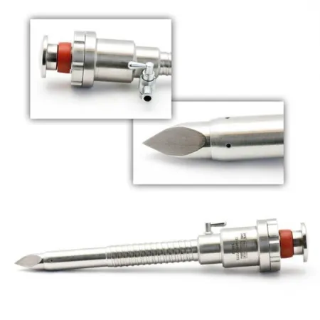 Trocar sleeve with silicone valve